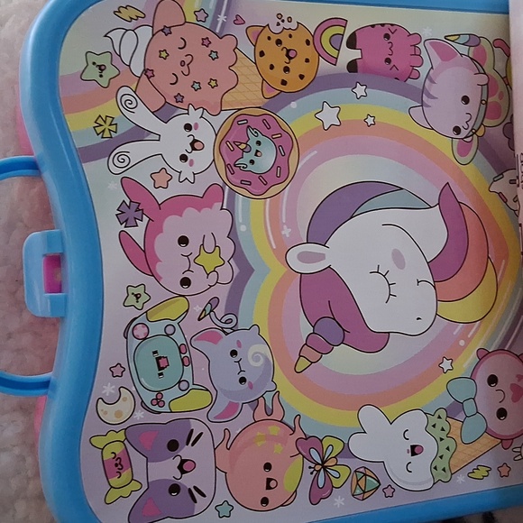 Hello Kitty Pastel Unicorn Cosmetic Trio - Picture 2 of 8